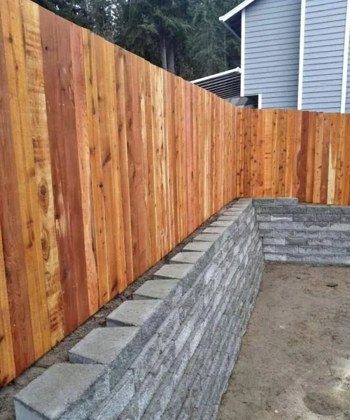 Installation of new fence in Mukilteo 